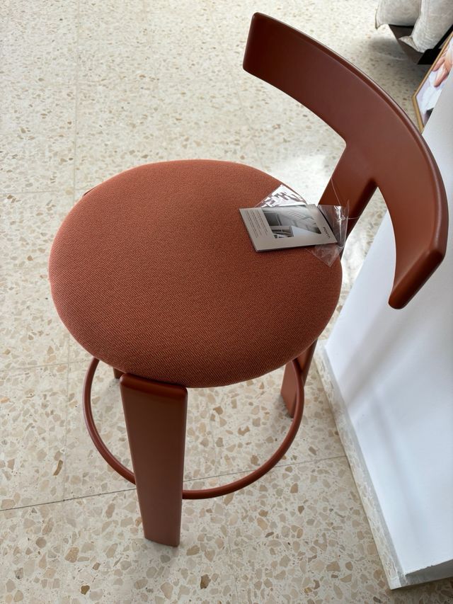 Taburete Diseño Point anaranjado-rojo