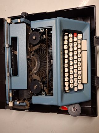 Máquina escribir Olivetti Studio 46