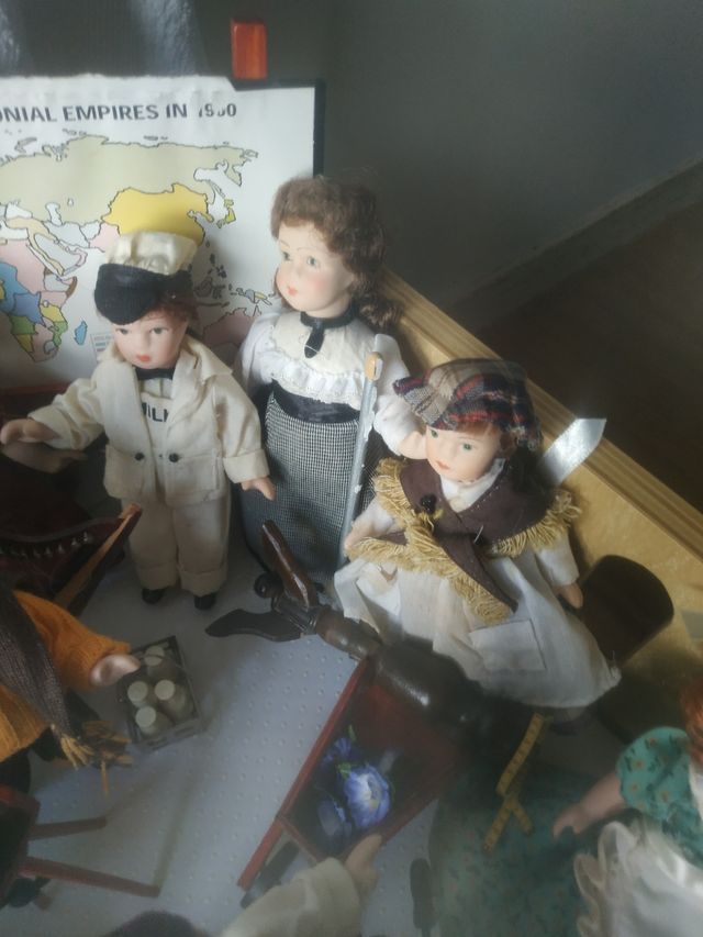 Muñecos de porcelana