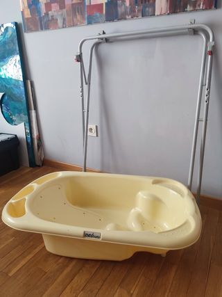 Bañera para bebe con patas