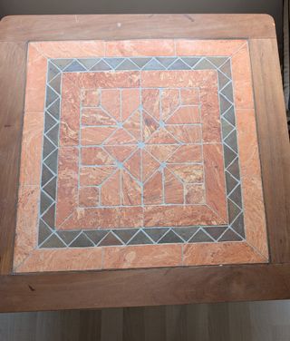 TAVOLO DA GIARDINO IN LEGNO E MOSAICO