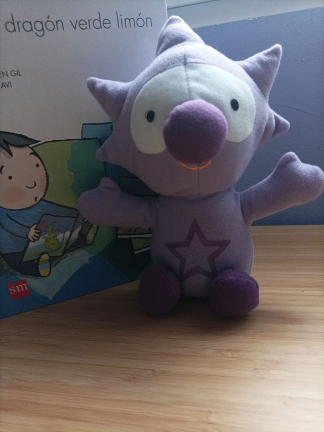 Lila y el dragón verde limón
