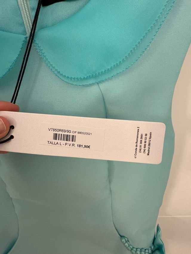 Vestido de cóctel sin estrenar