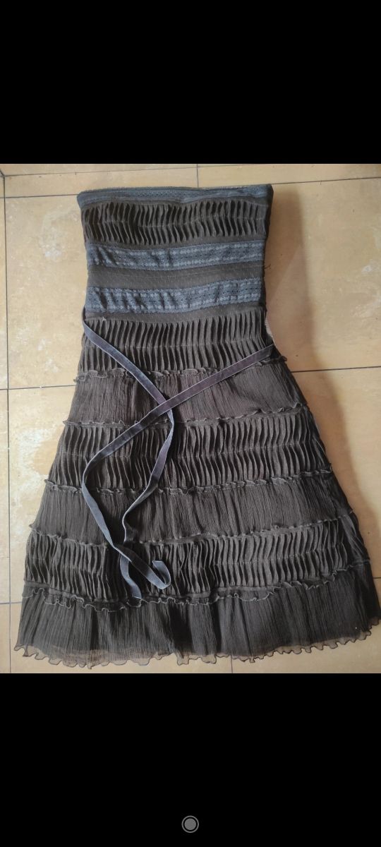 Vestido palabra de honor marrón Amitiè