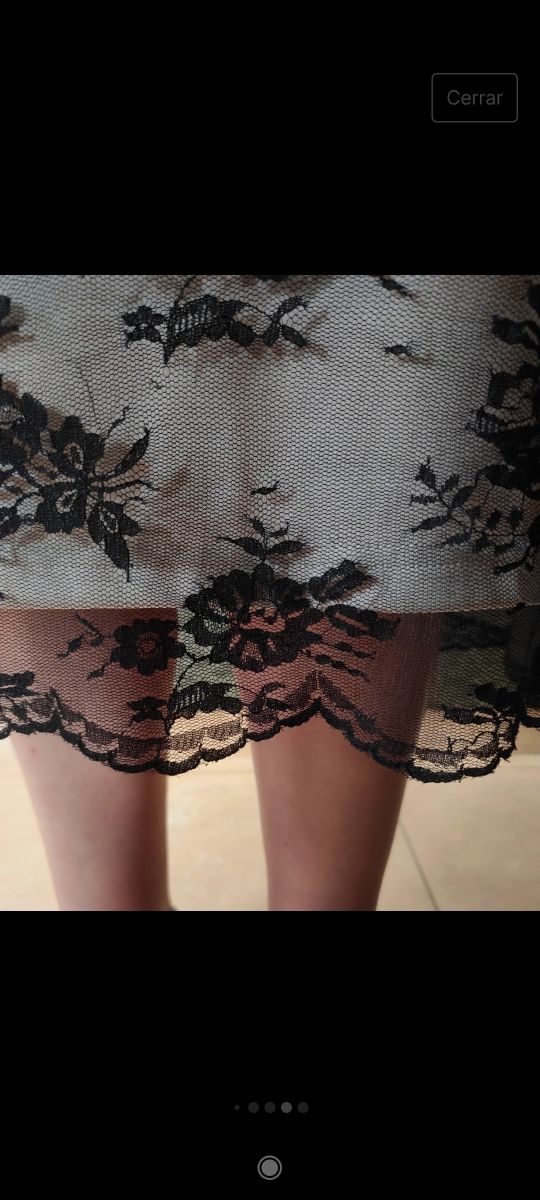 Falda midi encaje negro y blanco de Vero moda