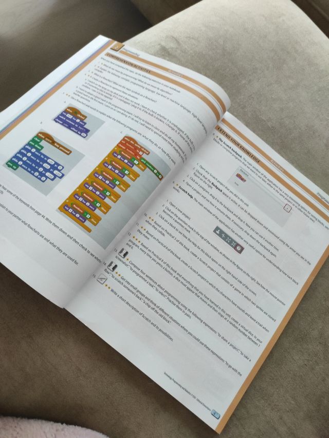 Eso 1. TECHNOLOGY, PROGRAMMING AND Robot