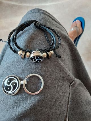 Pulsera y colgante Triskelion