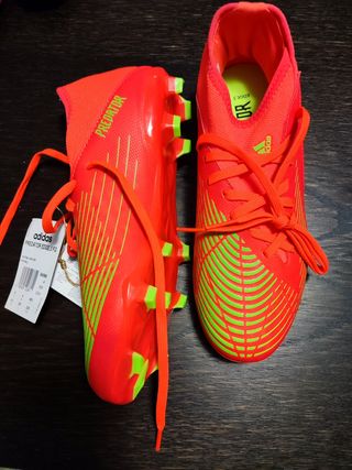 Botas de fútbol de niño