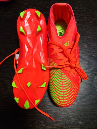 Botas de fútbol de niño