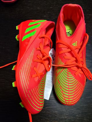 Botas de fútbol de niño