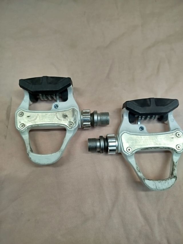 Pedales automáticos ciclismo