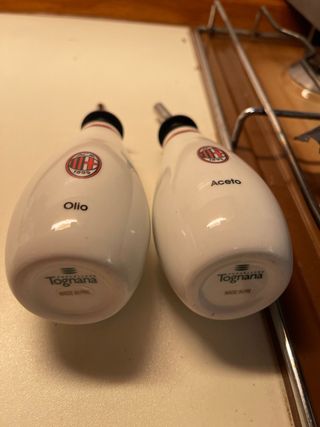 MILAN : ampolline olio e aceto