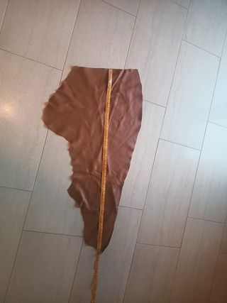 Ritaglio pelle bovina marrone