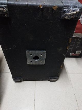 Columna cajon, equipo voz.Altavoz orquesta.