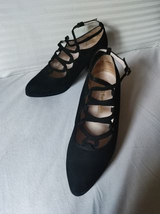 Zapatos negros de mujer