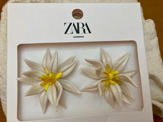 PENDIENTES FLOR ABALORIOS