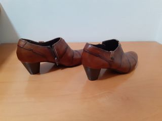 Zapatos botines zuekos piel tacones n°37