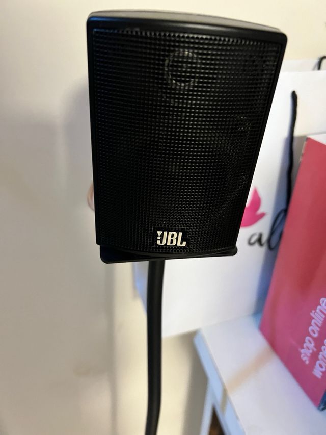Altavoces home cinema JBL