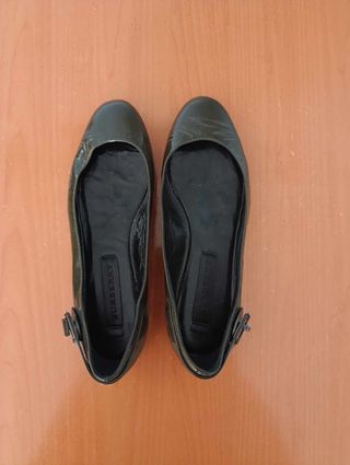 Bailarinas grises de piel acharolada