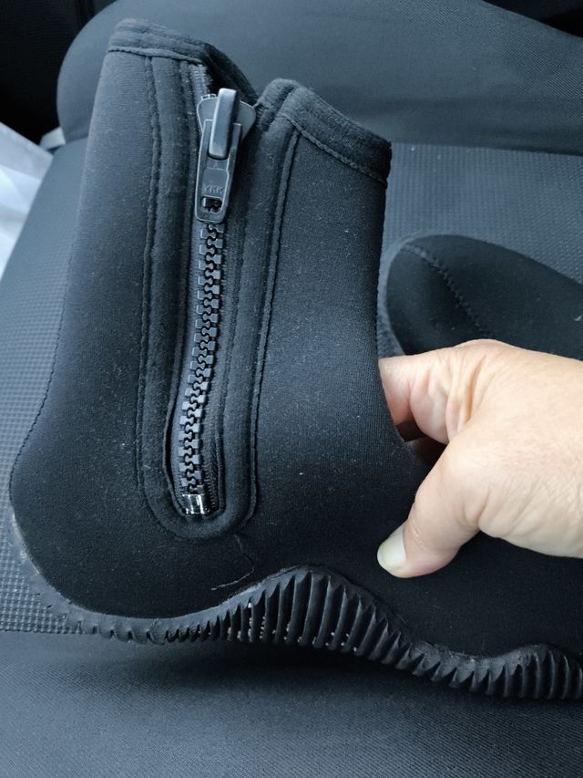 Escarpines Neopreno talla M