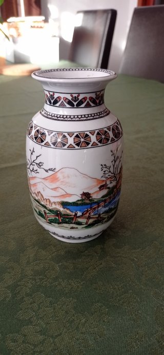 Jarrón chino de porcelana.