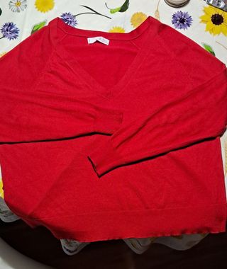 punto hilo marca Mango, talla XL rojo + camiseta