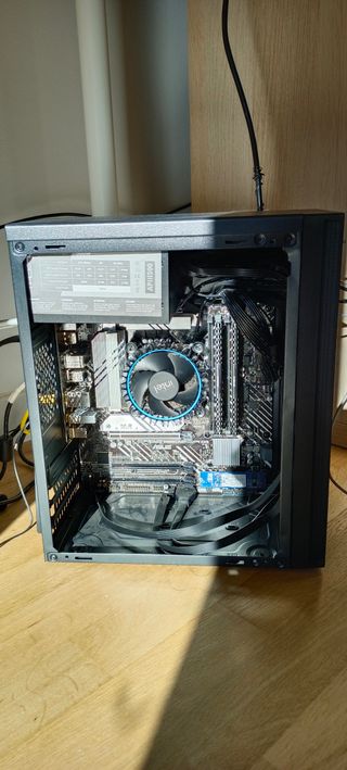 ordenador sobremasa i5-13500 32GB DDR4 1TB WiFi BT