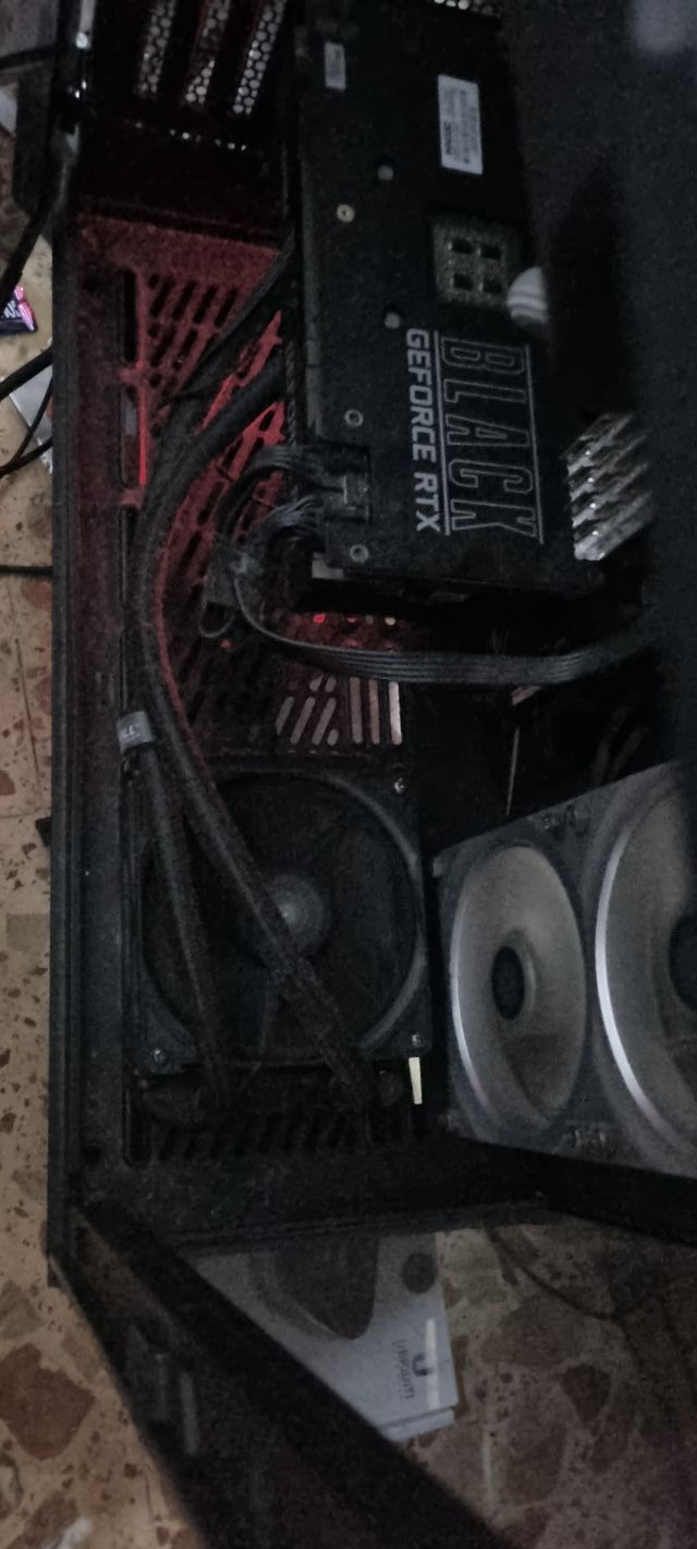 Rtx 3080 ti con refrigeracion liquida de serie.