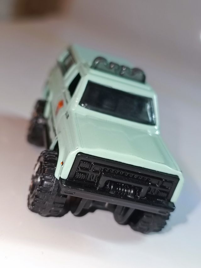 CHEVY BLAZER 4X4 1/64 MATCHBOX