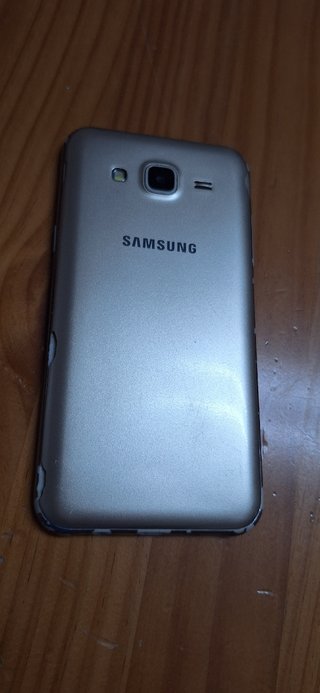 Samsung galaxy J5 SM-J500FN