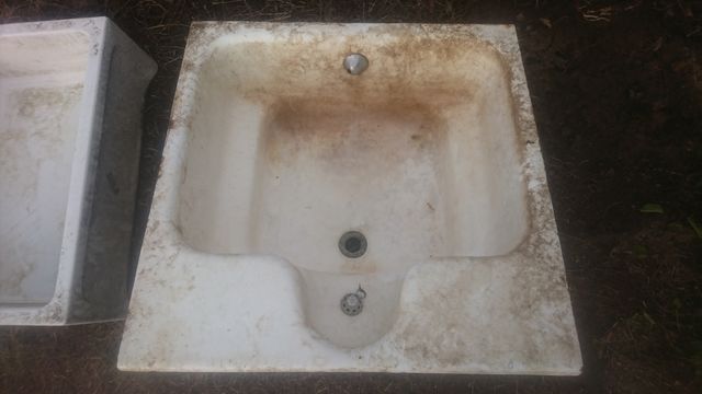 Pila de agua de chapa