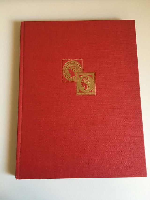 Classificatore con vari timbri tematici.