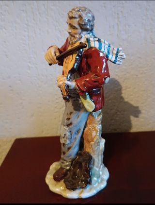 Figura cerámica violinista