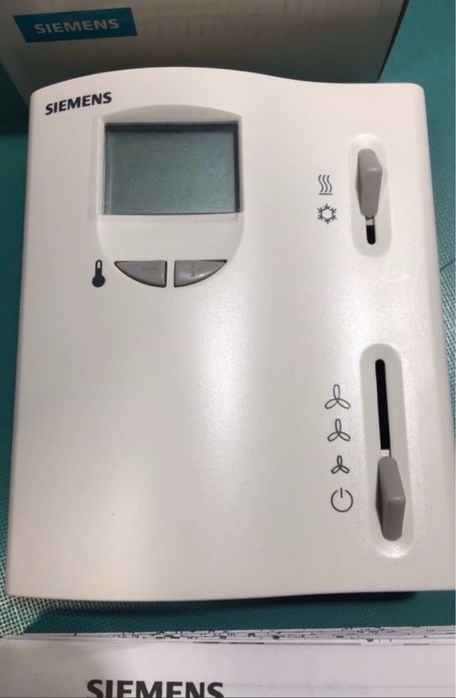 Termostato digital SIEMENS RDF 10.2 (FANCOILS)