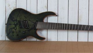 Guitarra electrica 7 cuerdas multiescala