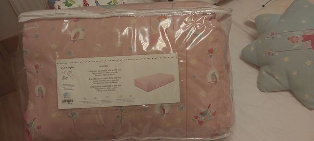 Edredon ajustable infantil.