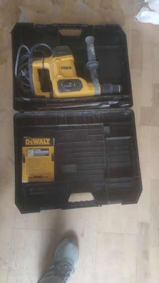 Martillo Dewalt d2548