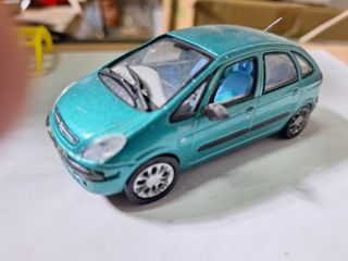 Coches a escala