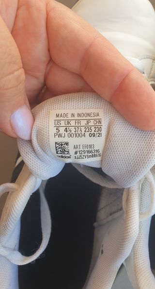 Scarpe ADIDAS US 5 - Punta leggermente rovinata