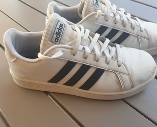 Scarpe ADIDAS US 5 - Punta leggermente rovinata