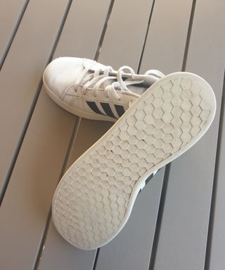 Scarpe ADIDAS US 5 - Punta leggermente rovinata