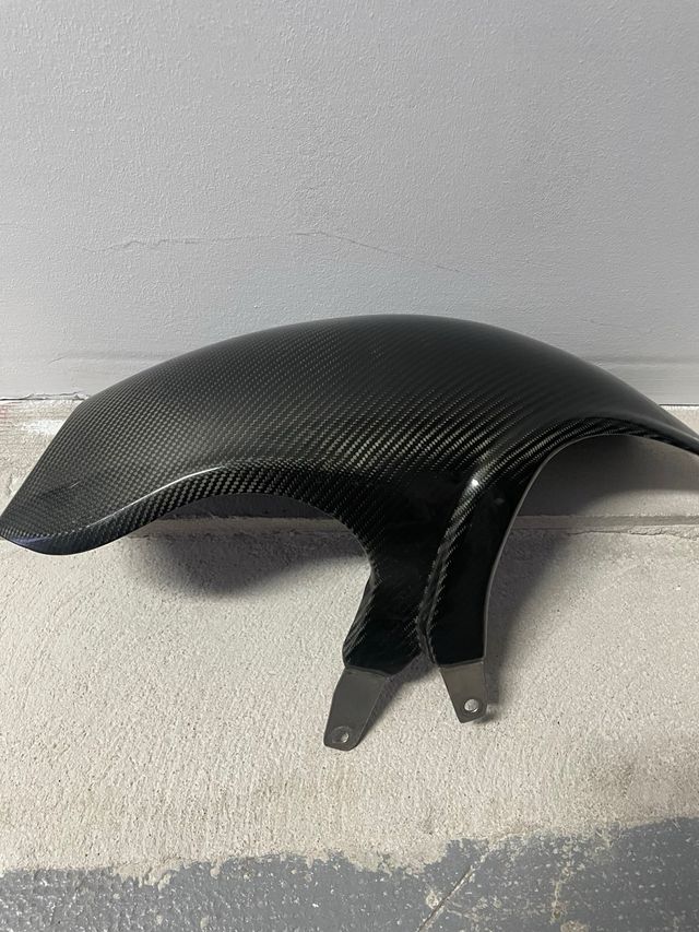 Guardabarros trasero BMW R1200RS LC del año 2015.