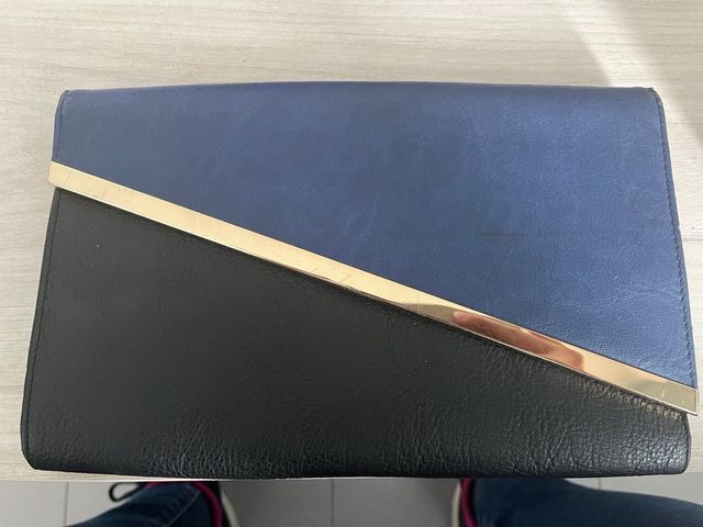 Bolso negro y azul de Blanco