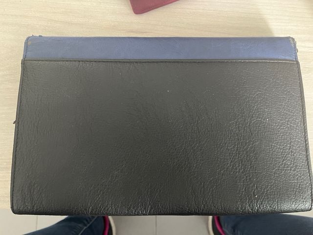 Bolso negro y azul de Blanco