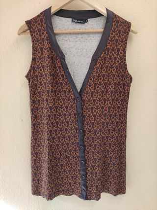 Conjunto pantalón y camisa L Encuentro