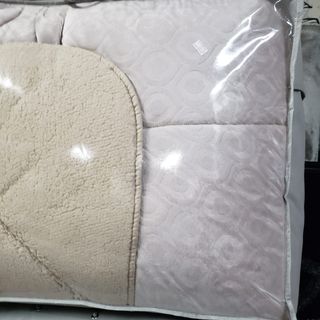 Edredom de borrego,  alta qualidade