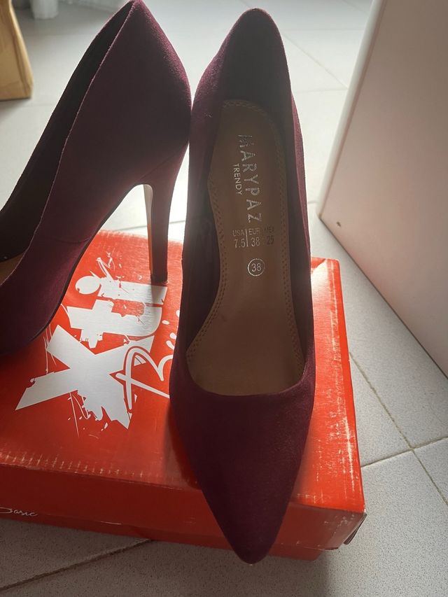 Zapatos morados de Marypaz