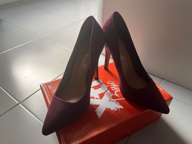 Zapatos morados de Marypaz