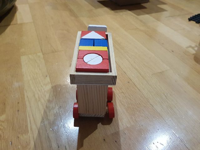 Tren sumas y restas, figuras geométricas