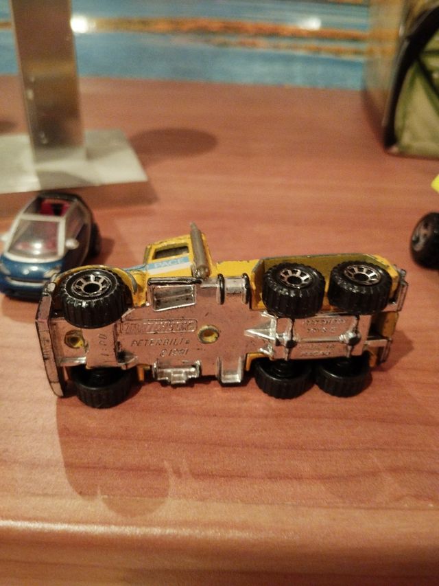 Camión de 1981 miniatura metal